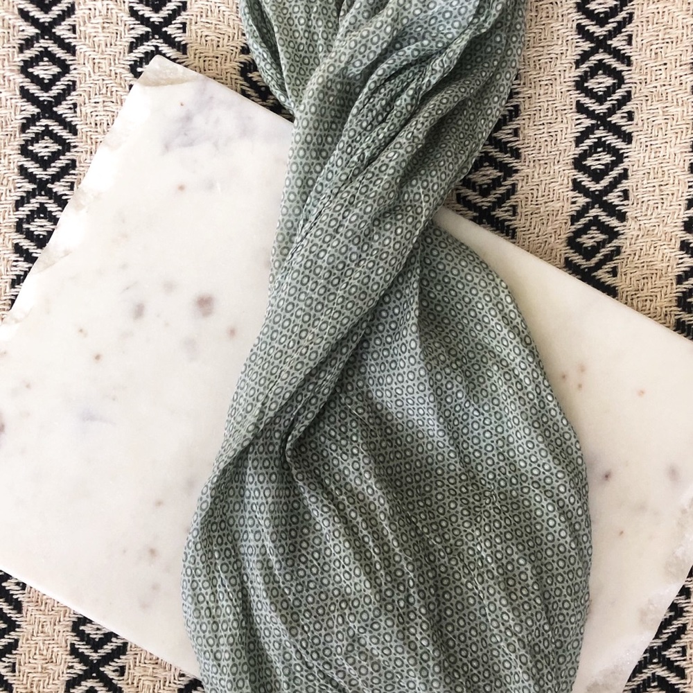 Light Green Patterned Scarf - Picture 3 of 4